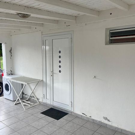 Logement De 40M2 Avec Terrasse, Moderne Et Equipe Petit-Canal Exterior foto